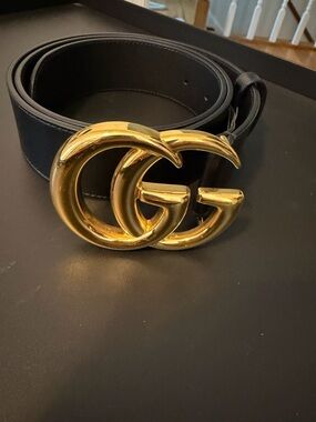 Gucci Smooth Black Leather Belt with Shiny Gold Double G Marmont Logo Buckle